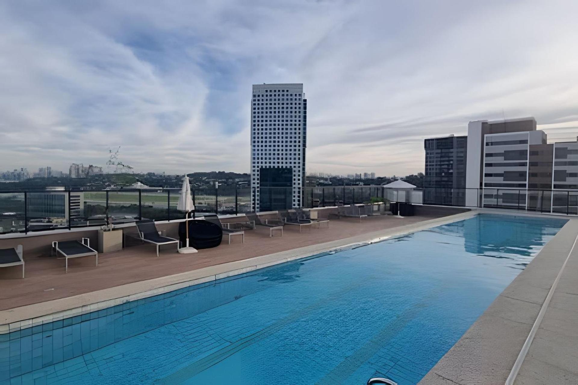 Piscina Skyline Frente Ao Shop Eldorado * São Paulo